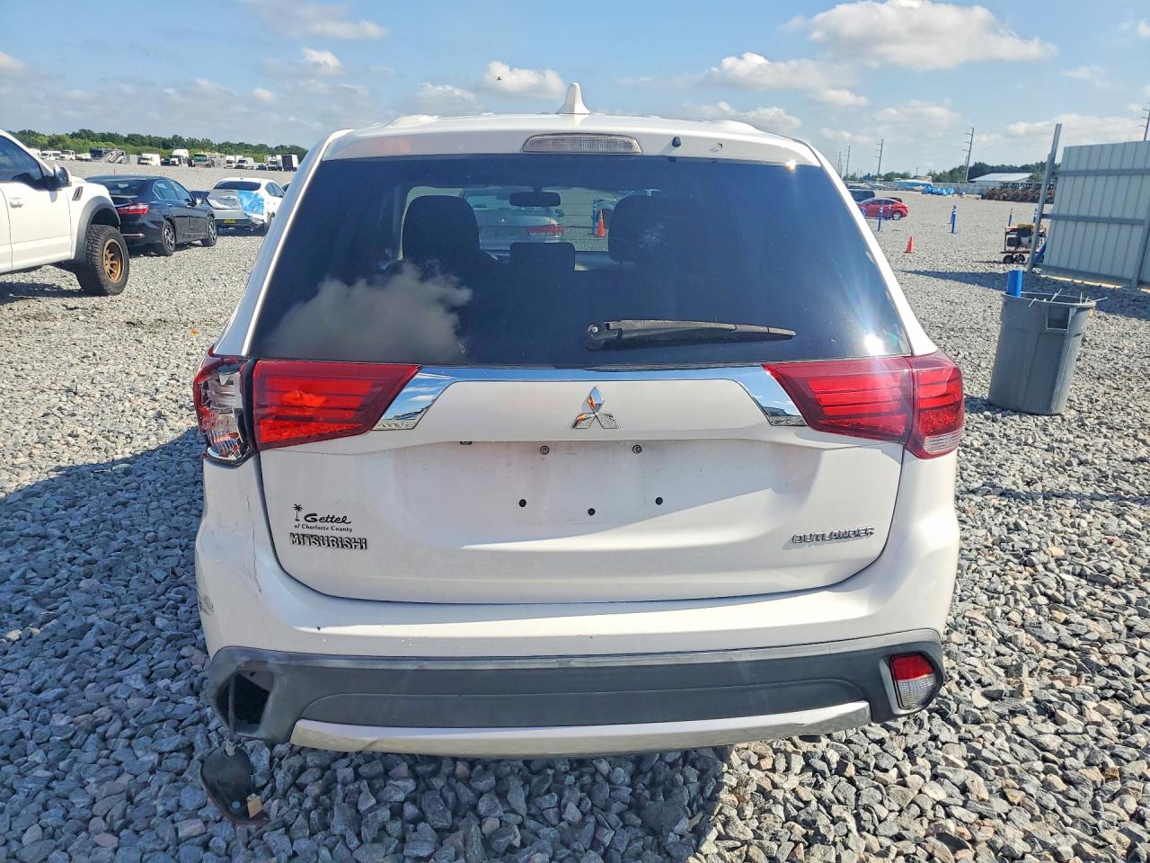 2017 MITSUBISHI OUTLANDER ES photo 16