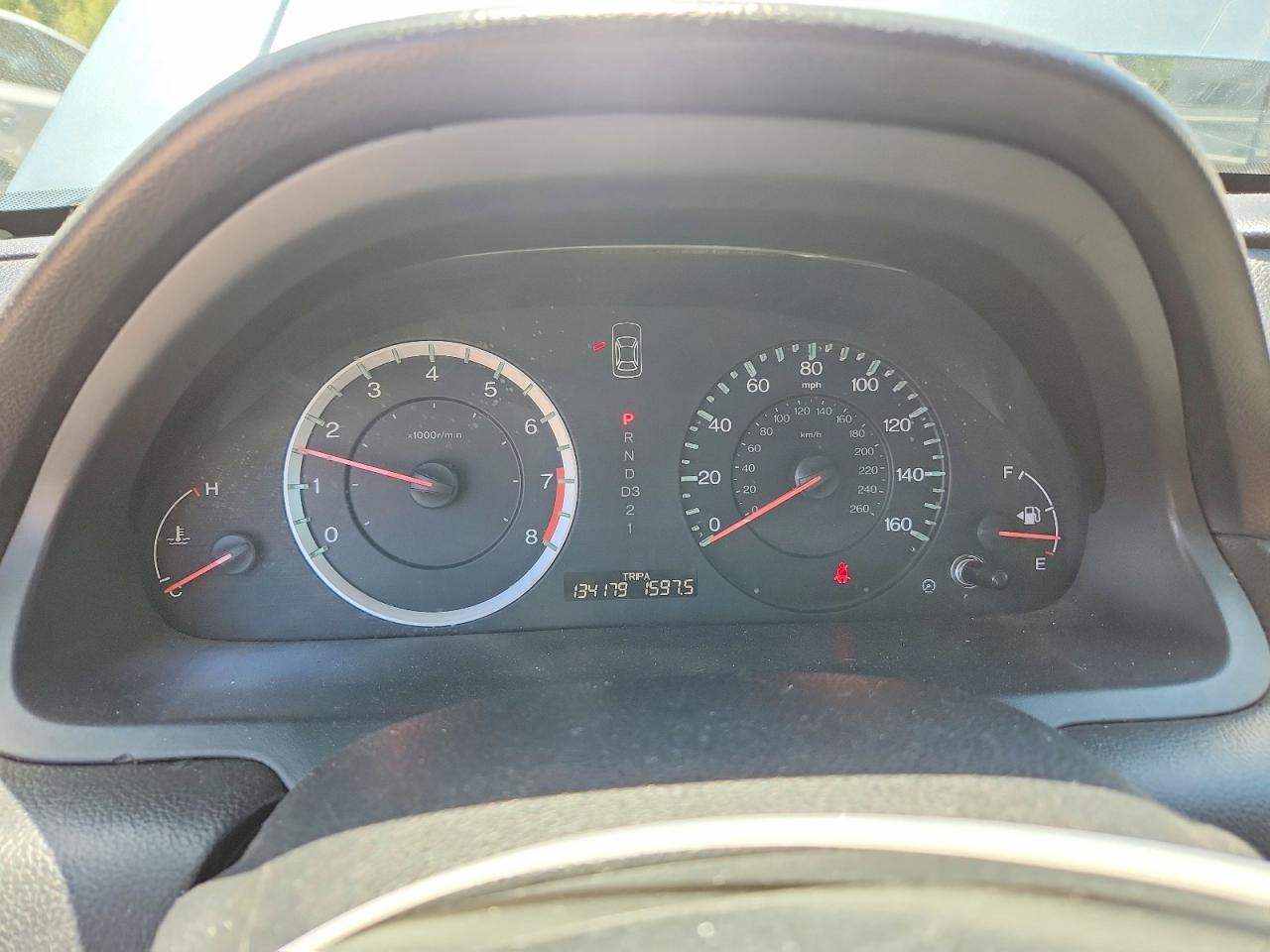 2011 HONDA ACCORD LXP photo 9
