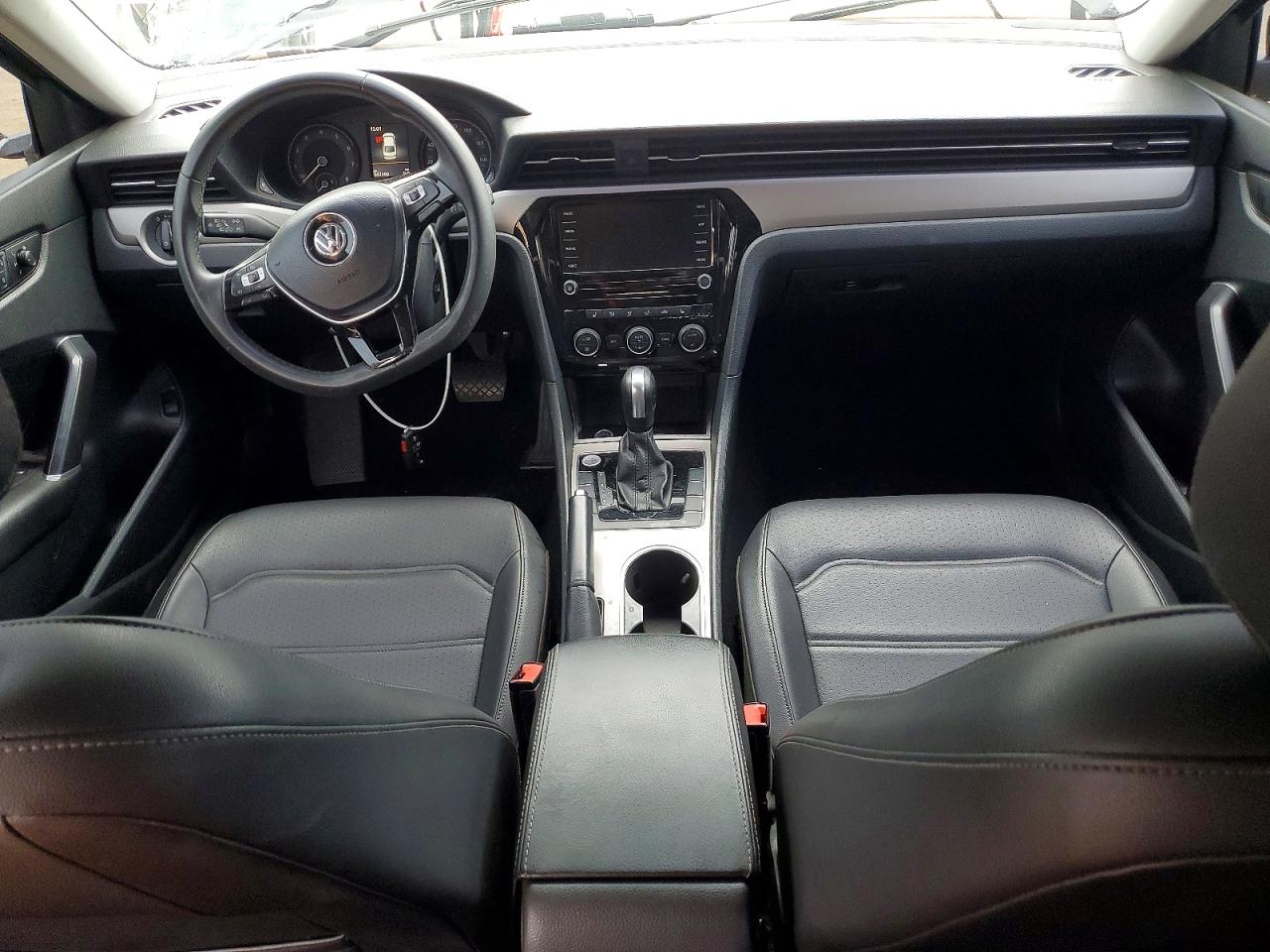 2021 VOLKSWAGEN PASSAT SE photo 15