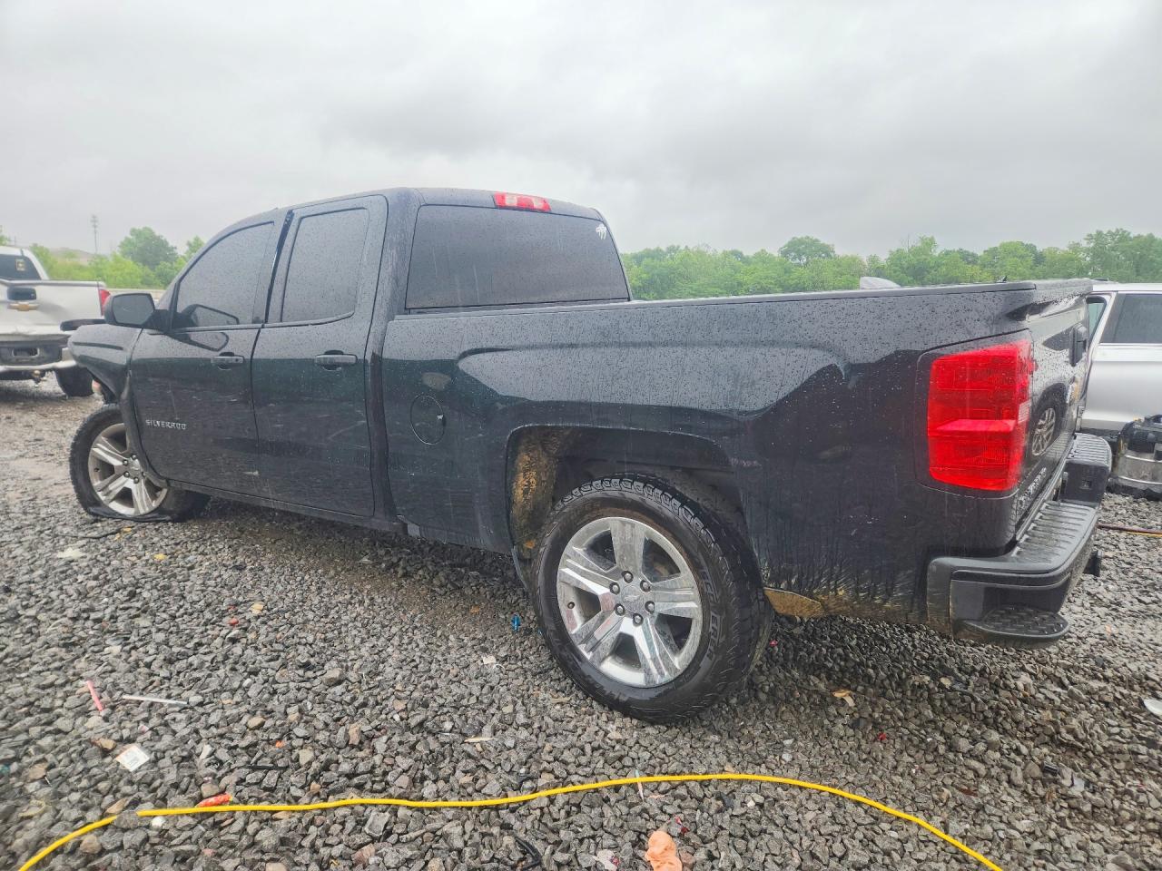 2018 CHEVROLET SILVERADO K1500 CUSTOM photo 3