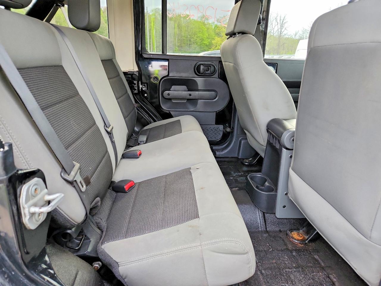 2009 JEEP WRANGLER UNLIMITED X photo 21