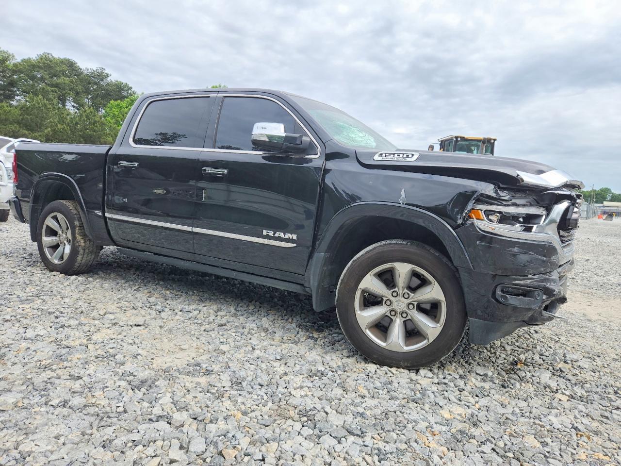 2019 RAM 1500 LIMITED photo 7