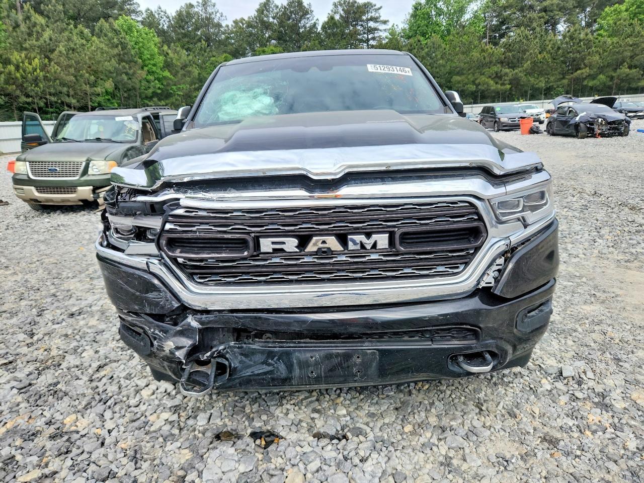 2019 RAM 1500 LIMITED photo 9