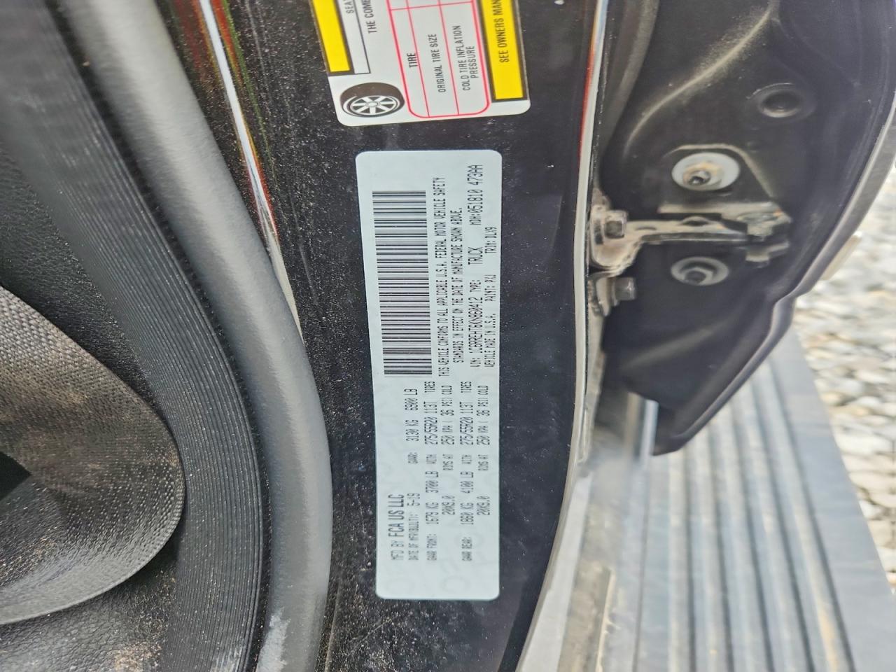 2019 RAM 1500 LIMITED photo 23