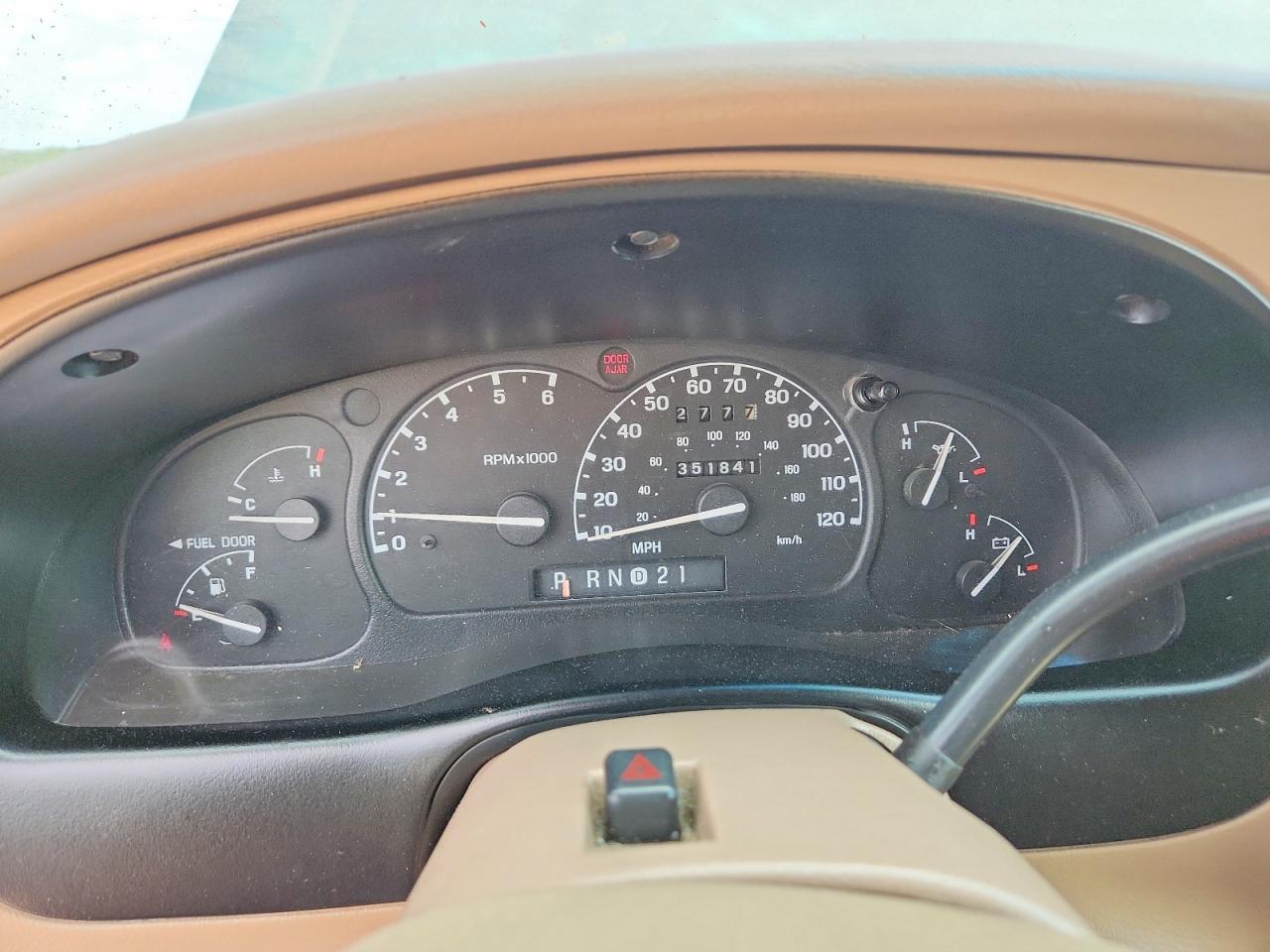 2001 FORD EXPLORER EDDIE BAUER photo 17