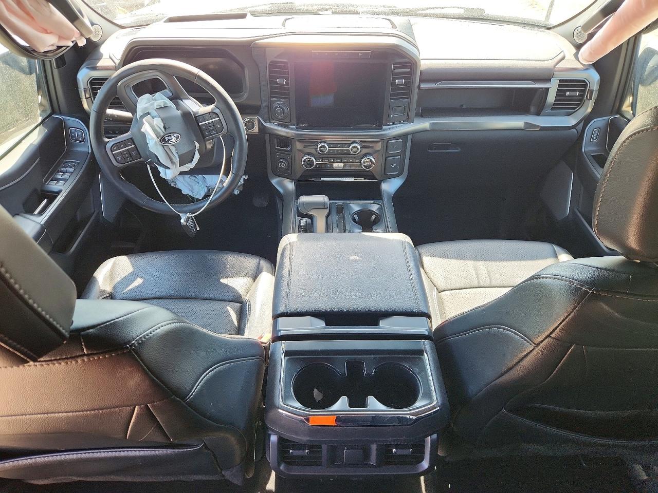 2024 FORD F150 LARIAT photo 8