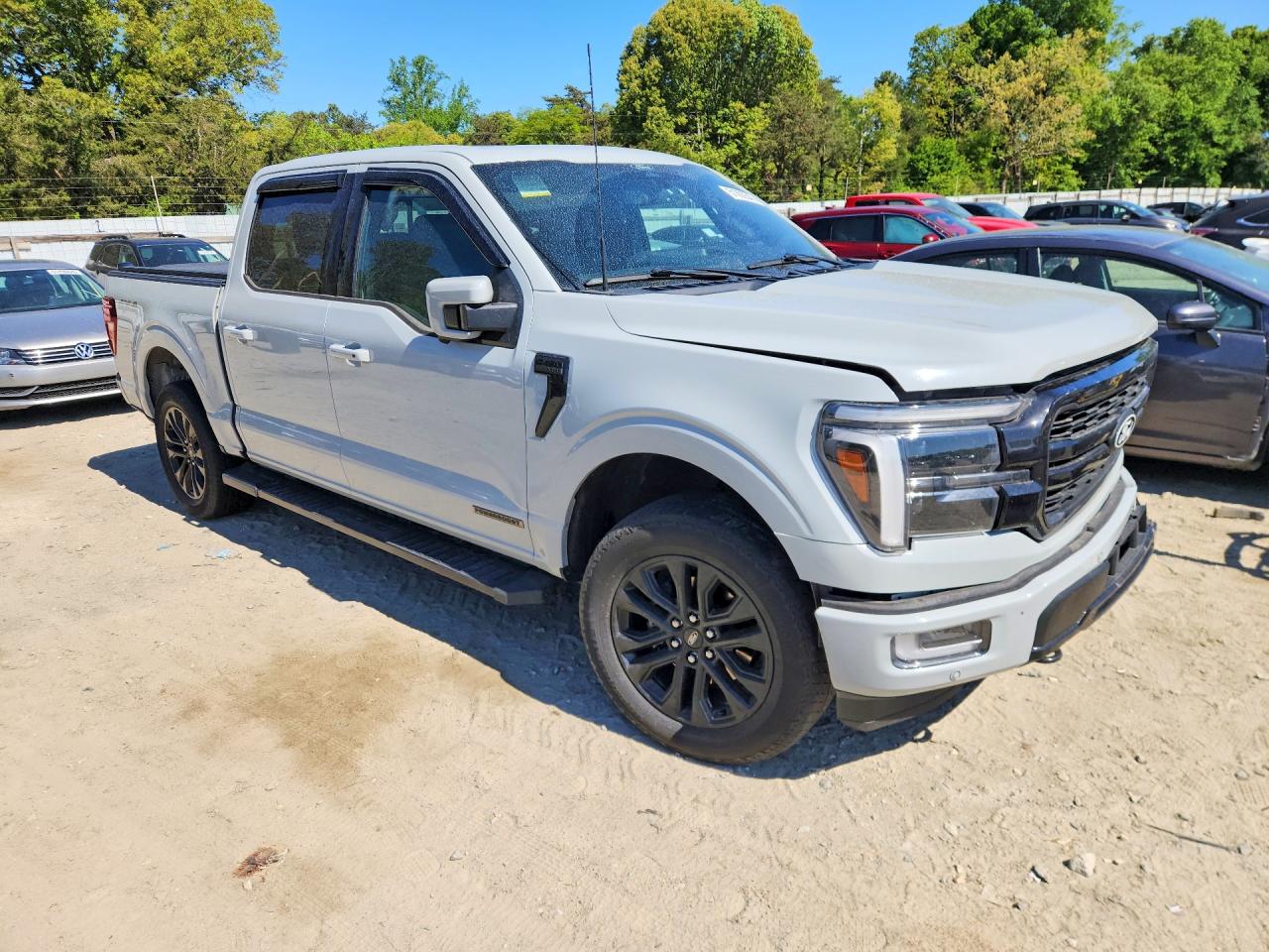 2024 FORD F150 LARIAT photo 4