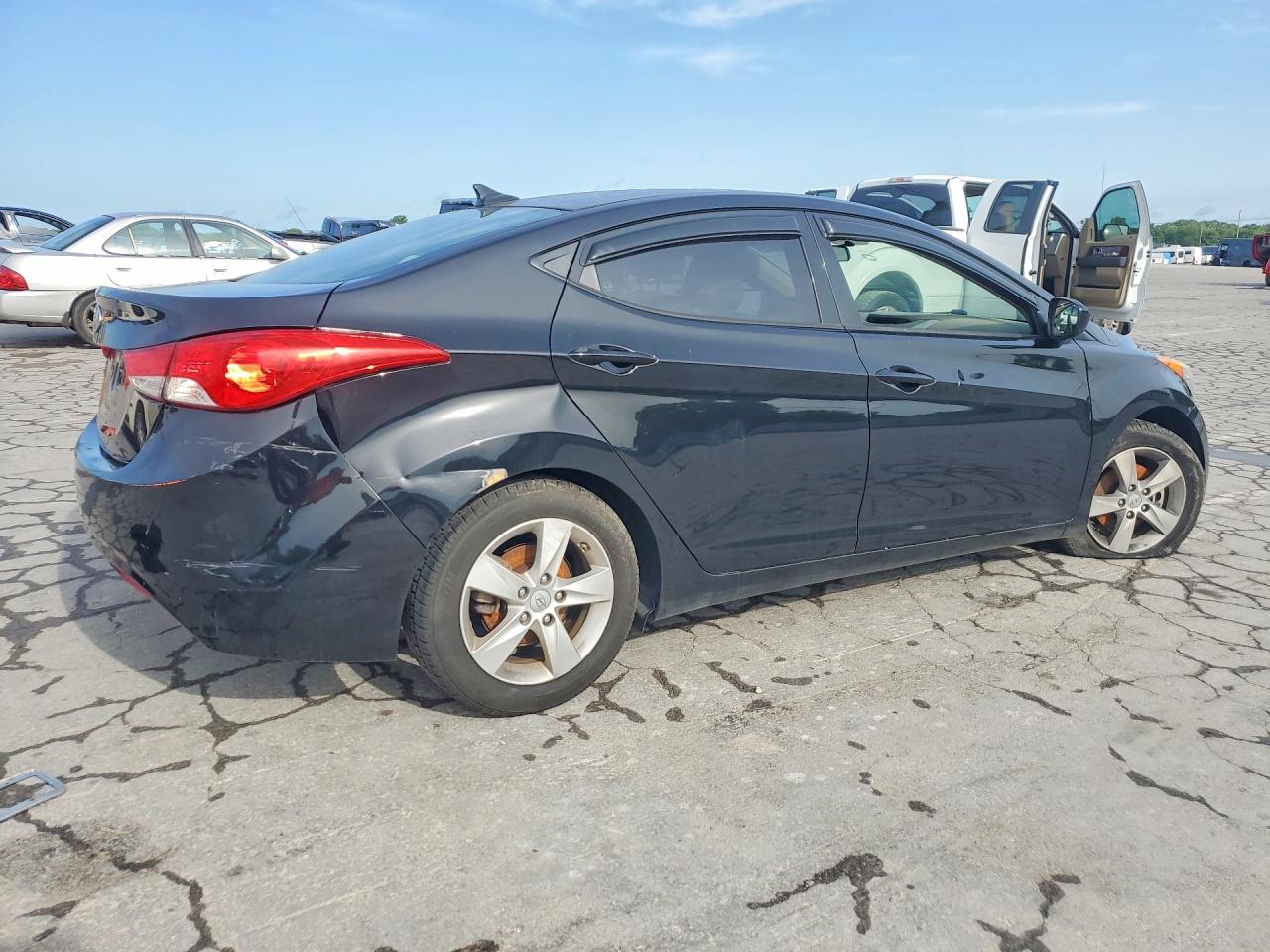 2013 HYUNDAI ELANTRA GLS photo 5