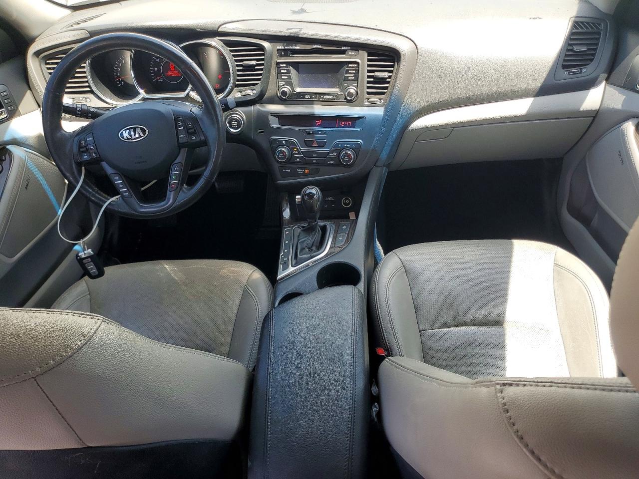 2013 KIA OPTIMA photo 15