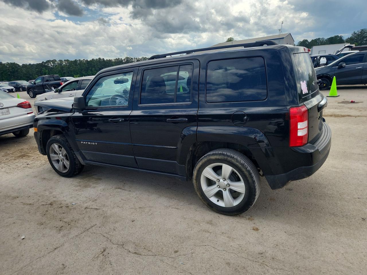 2017 JEEP PATRIOT LATITUDE photo 3