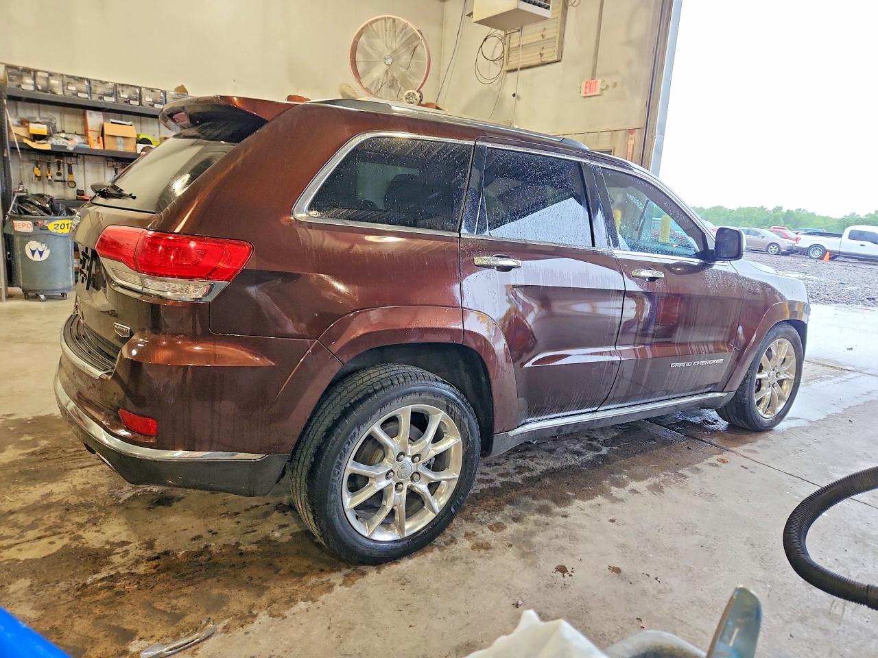 2015 JEEP GRAND CHEROKEE SUMMIT photo 5