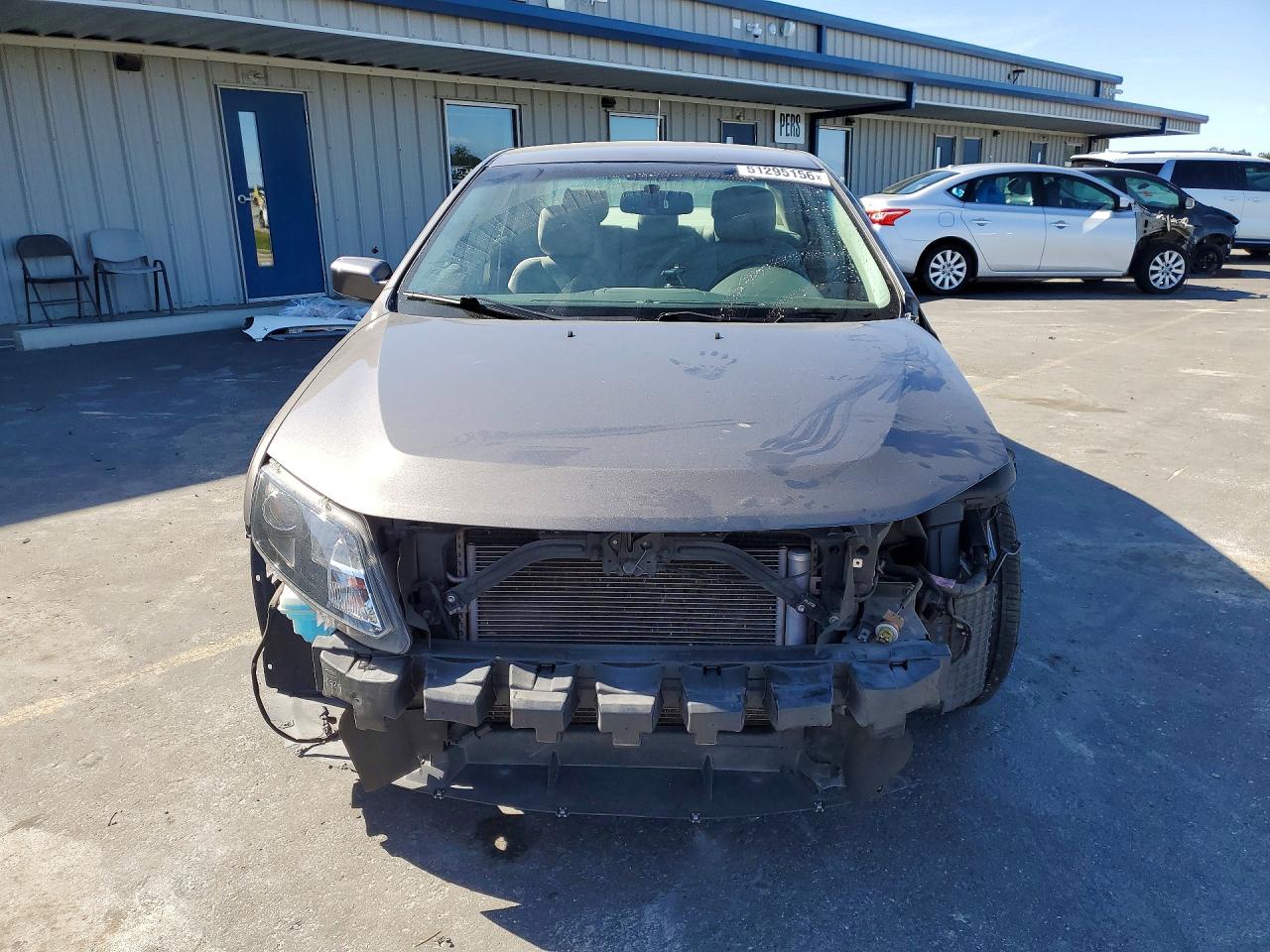 2011 FORD FUSION photo 13