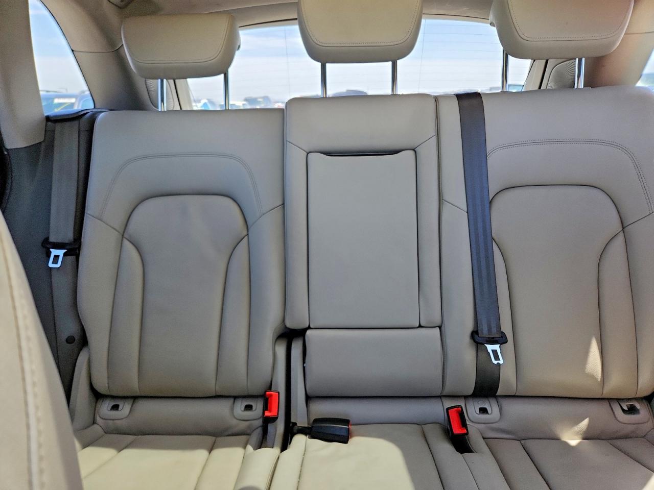 2010 AUDI Q5 PRESTIGE photo 28