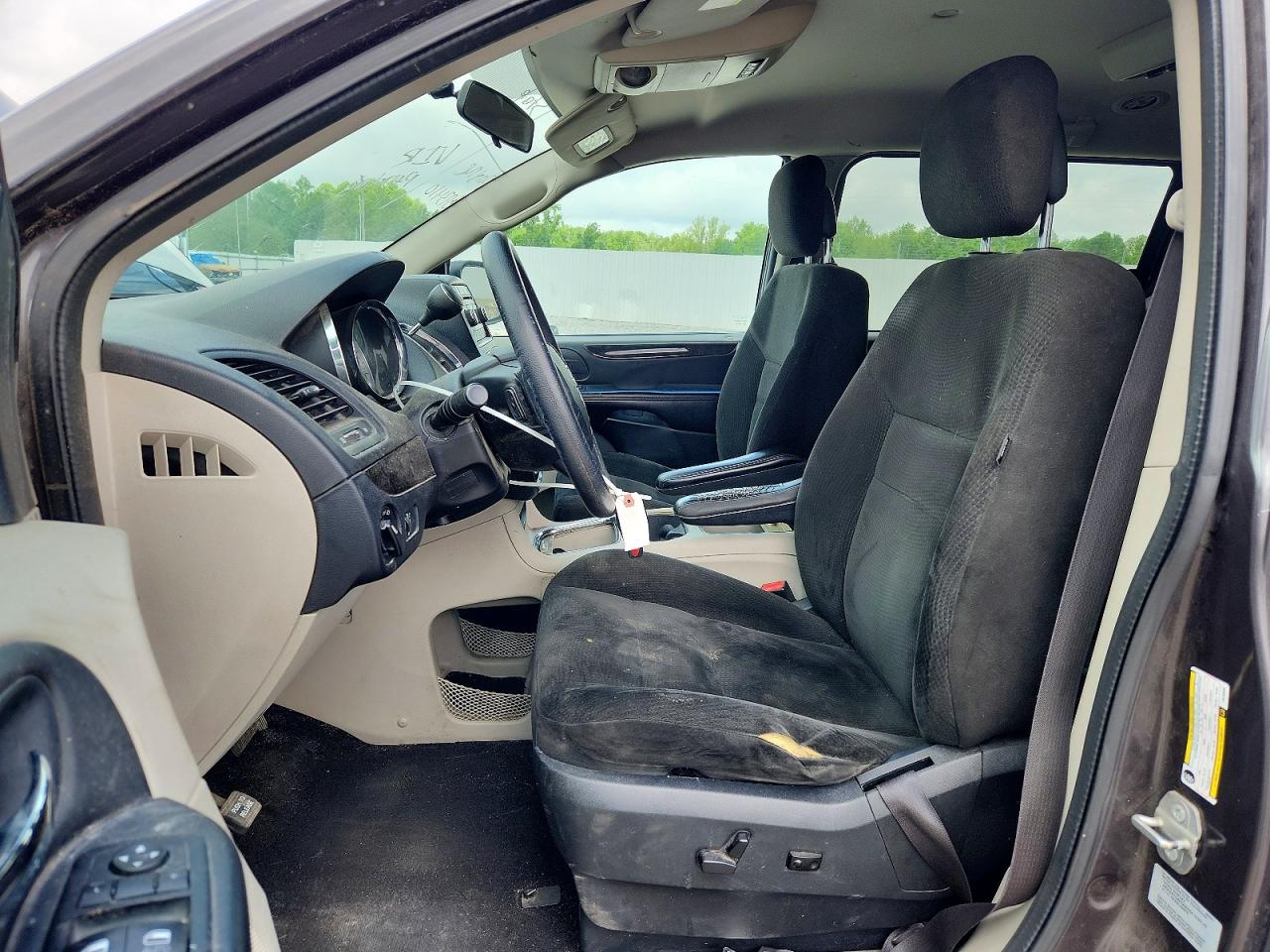 2015 DODGE GRAND CARAVAN SXT photo 13