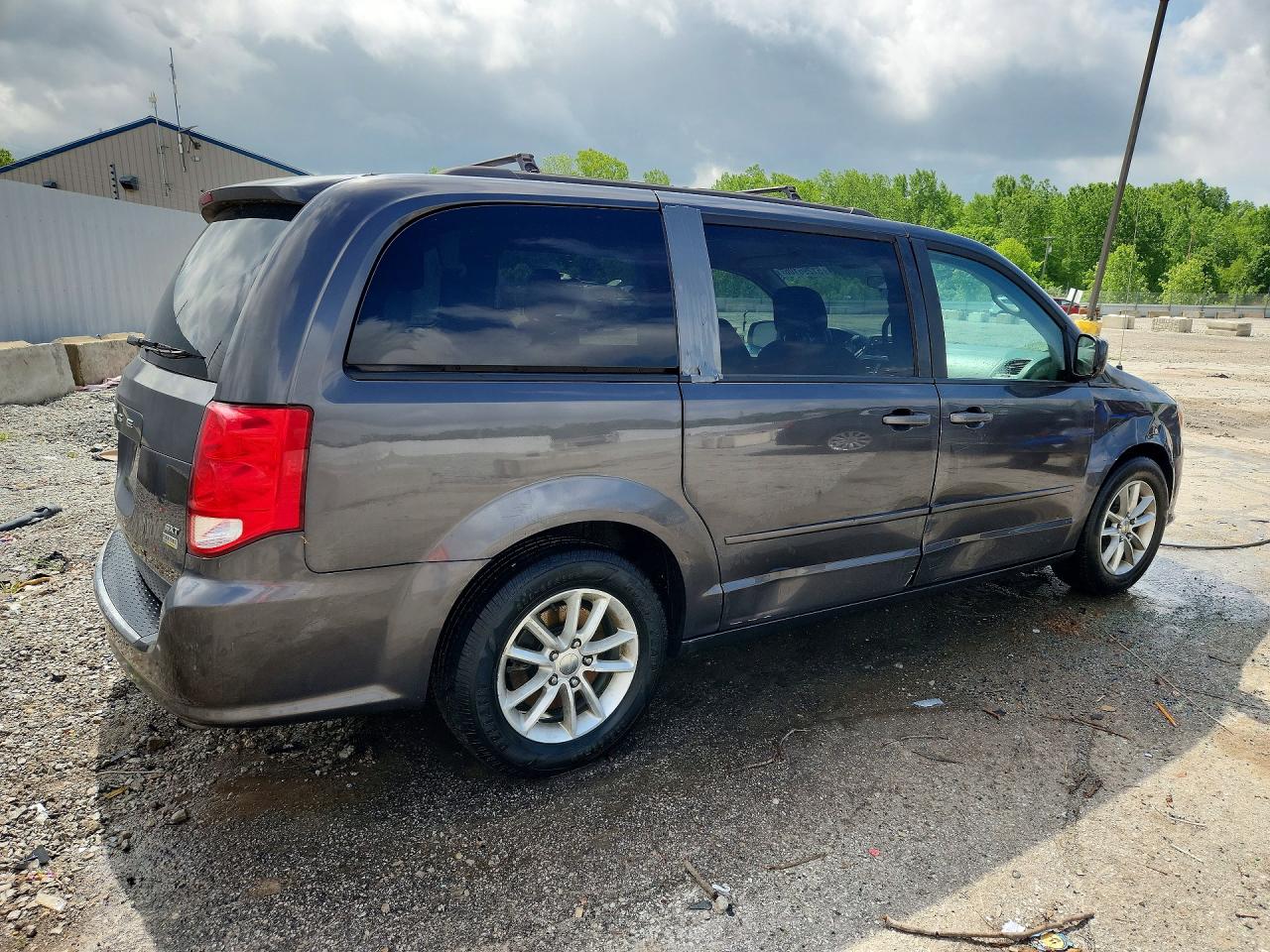 2015 DODGE GRAND CARAVAN SXT photo 5