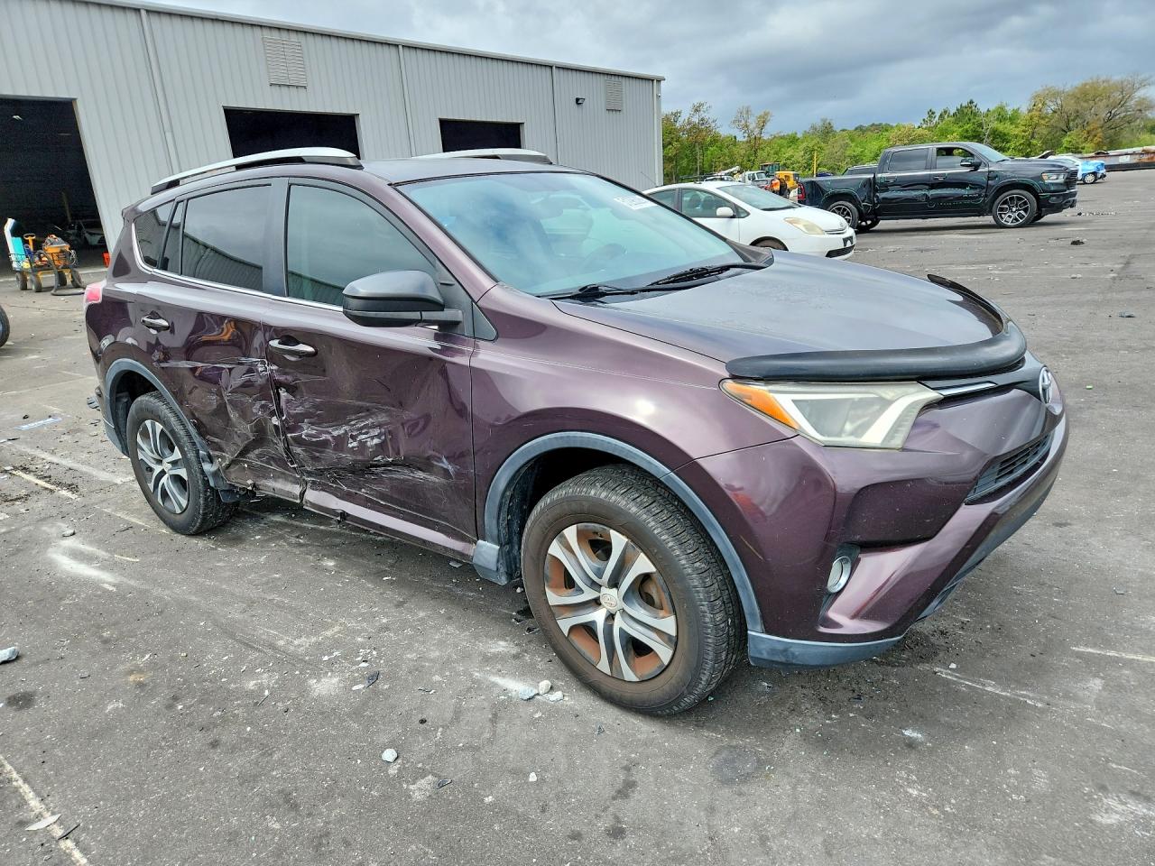 2016 TOYOTA RAV4 LE photo 10