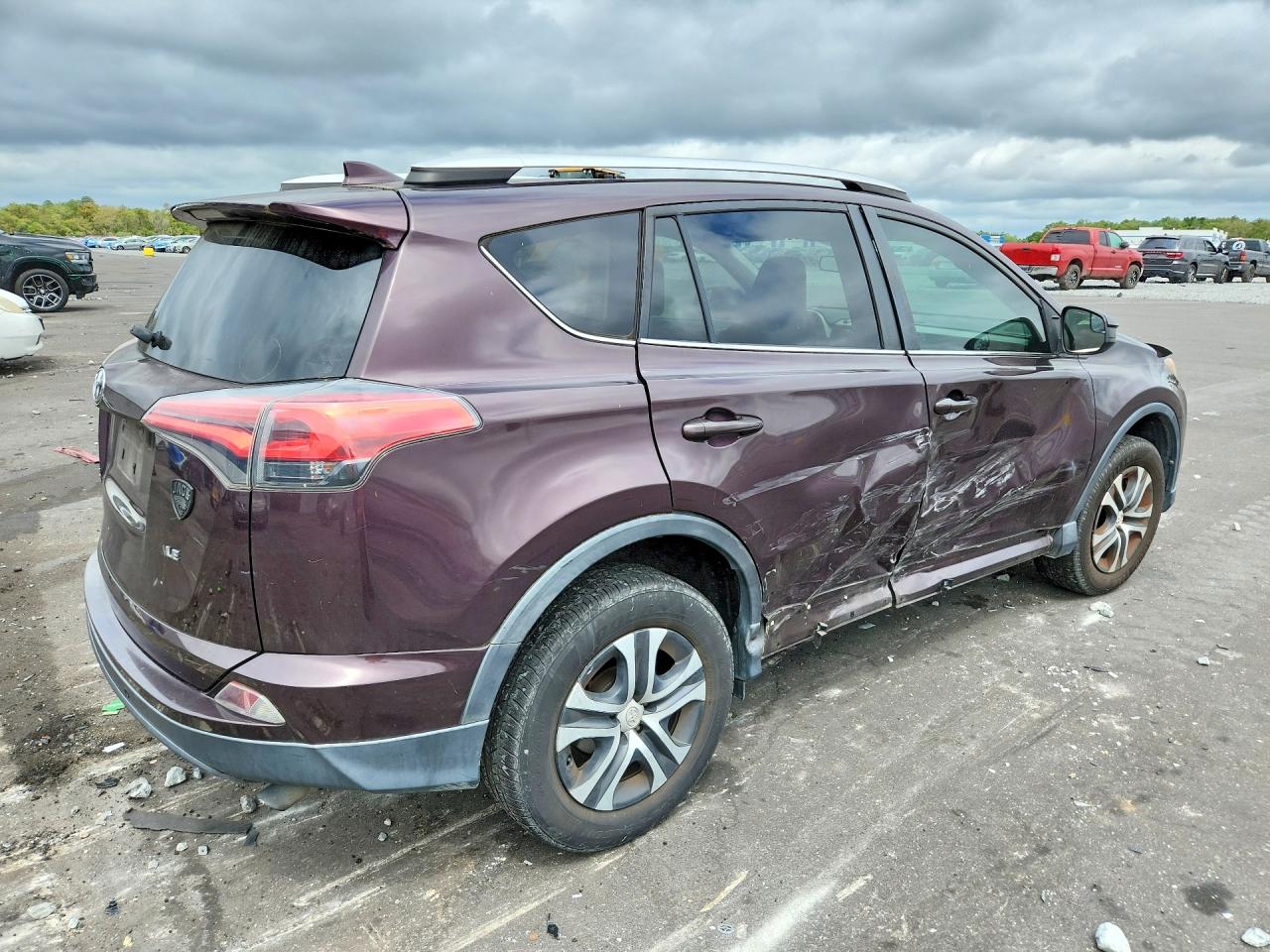 2016 TOYOTA RAV4 LE photo 7