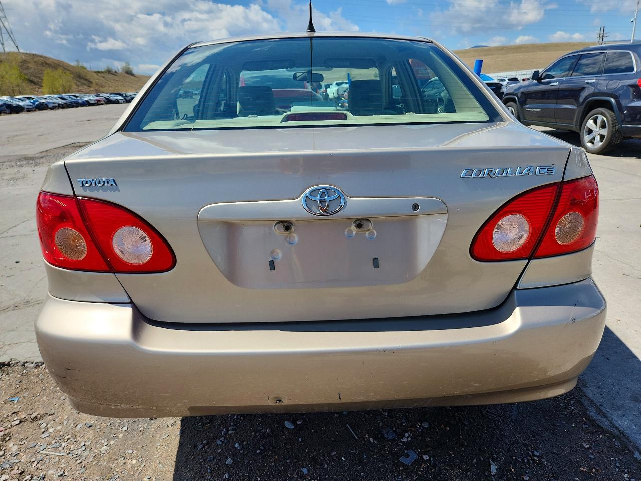 2005 TOYOTA COROLLA CE photo 11