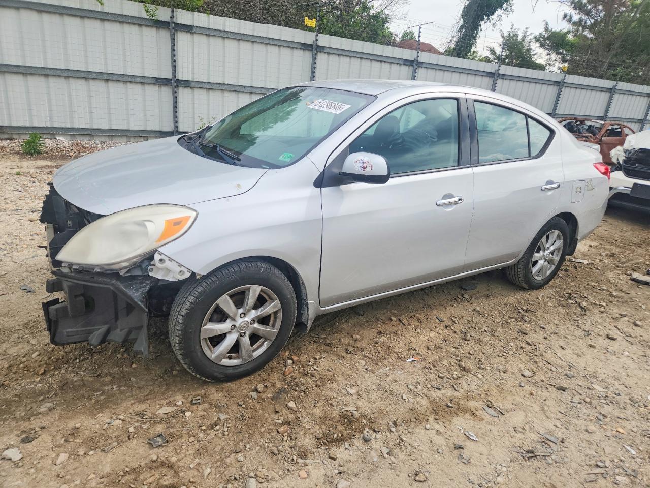 2014 NISSAN VERSA
