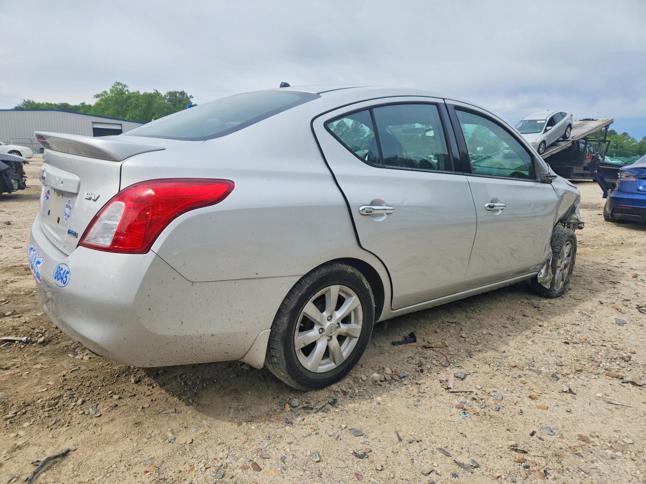 2014 NISSAN VERSA 1.6 SV photo 5