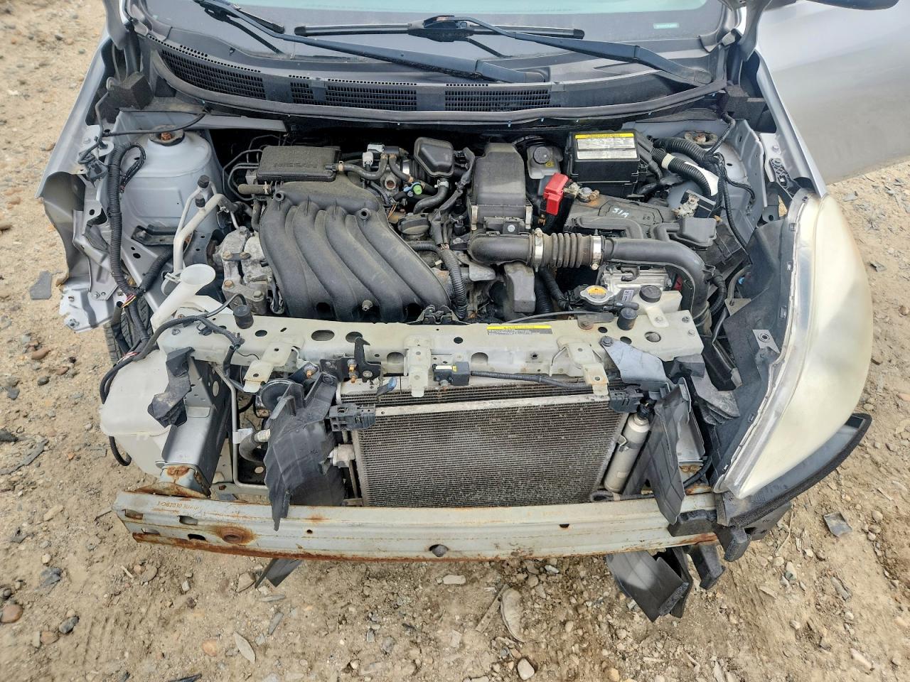 2014 NISSAN VERSA 1.6 SV photo 21