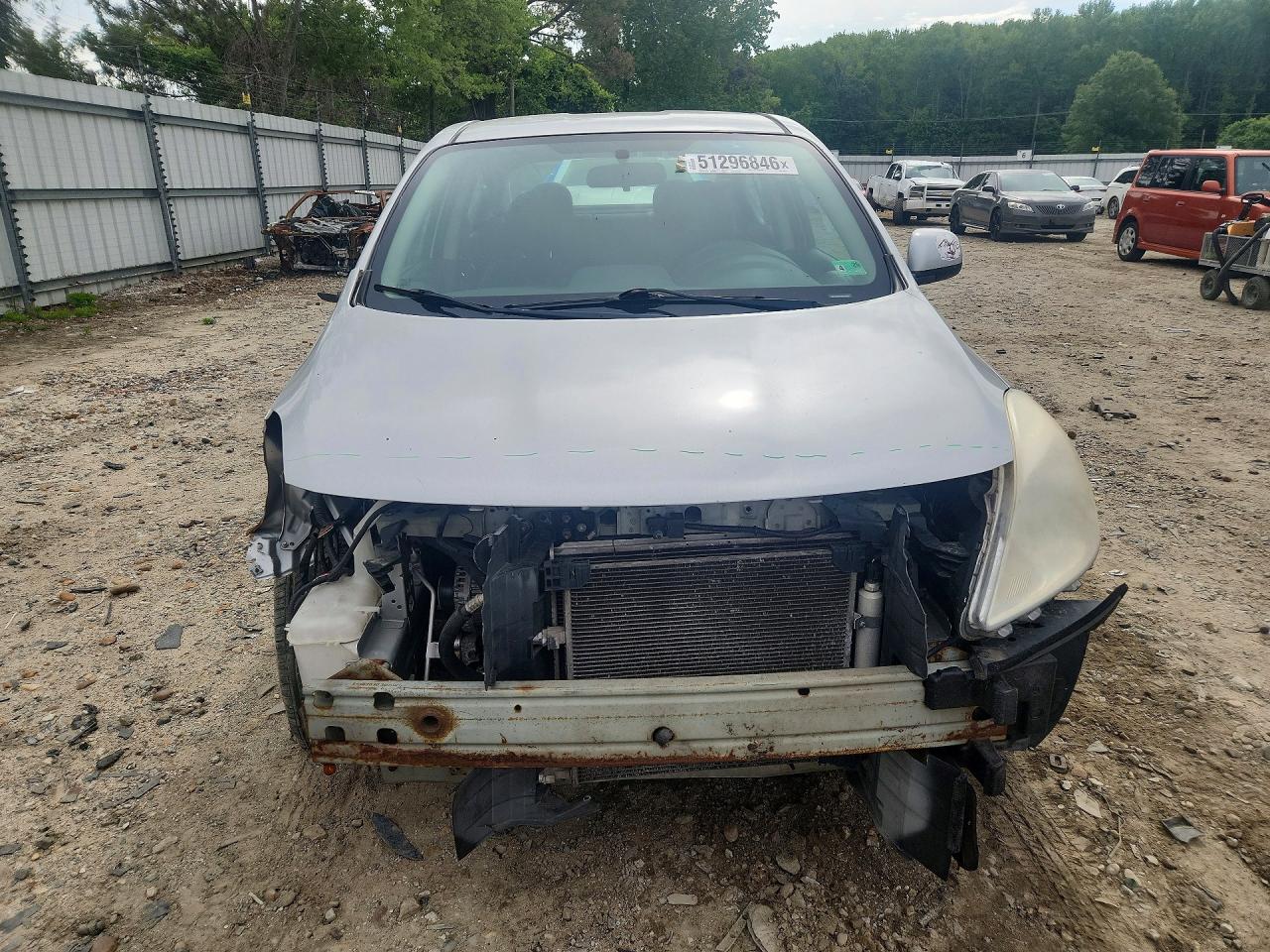 2014 NISSAN VERSA 1.6 SV photo 9