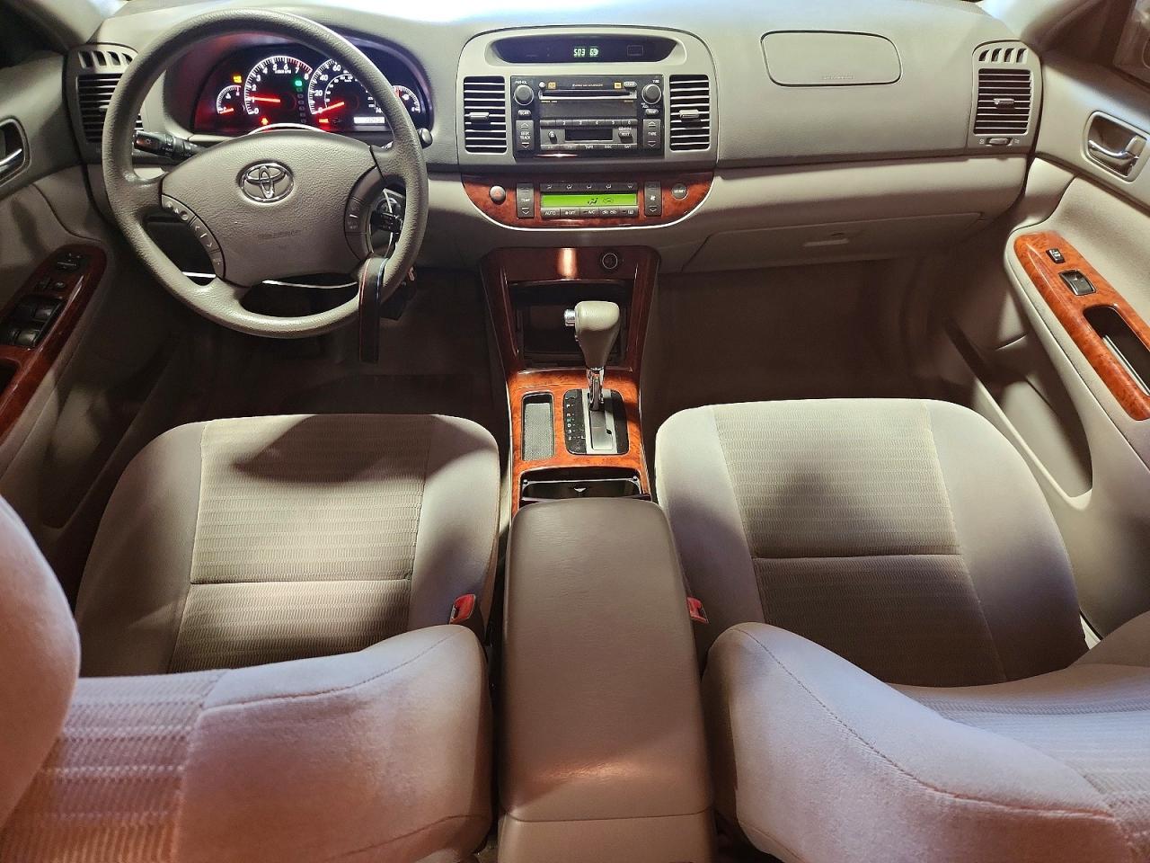 2006 TOYOTA CAMRY XLE photo 8