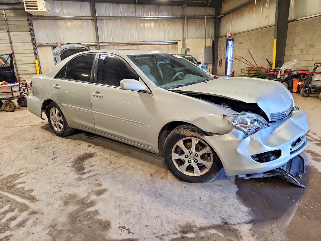 2006 TOYOTA CAMRY XLE photo 4