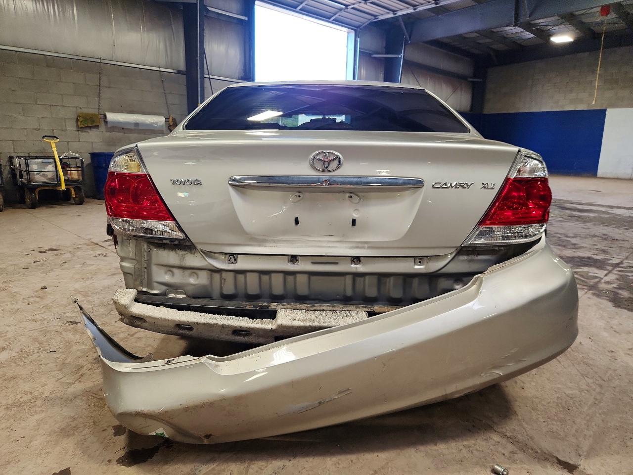 2006 TOYOTA CAMRY XLE photo 6
