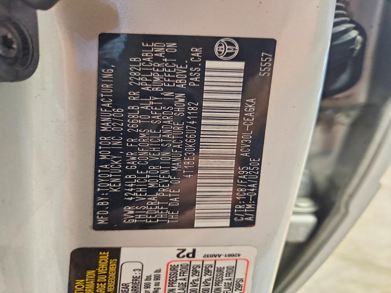 2006 TOYOTA CAMRY XLE photo 12