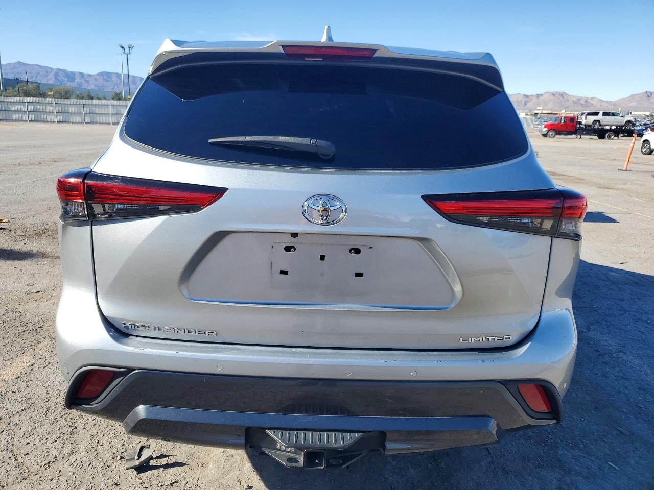 2021 TOYOTA HIGHLANDER LIMITED photo 16