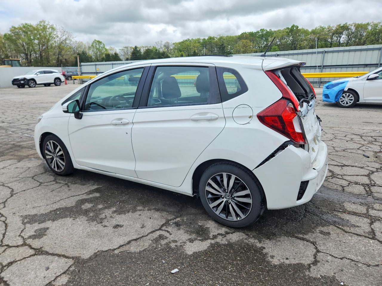2015 HONDA FIT EX photo 4
