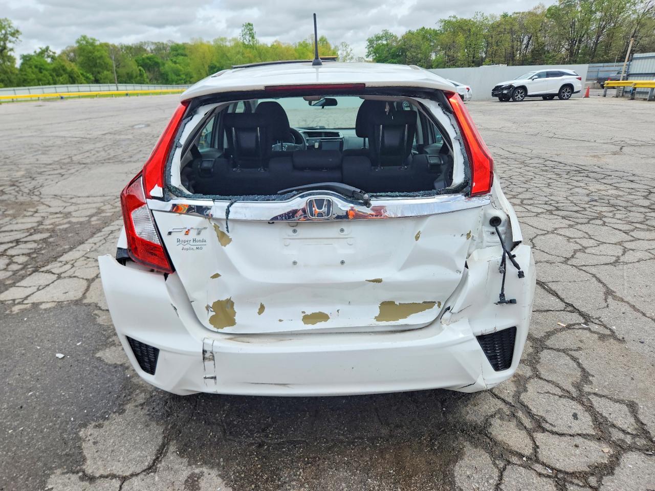2015 HONDA FIT EX photo 16