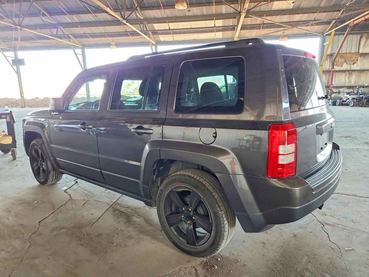 2015 JEEP PATRIOT SPORT photo 4