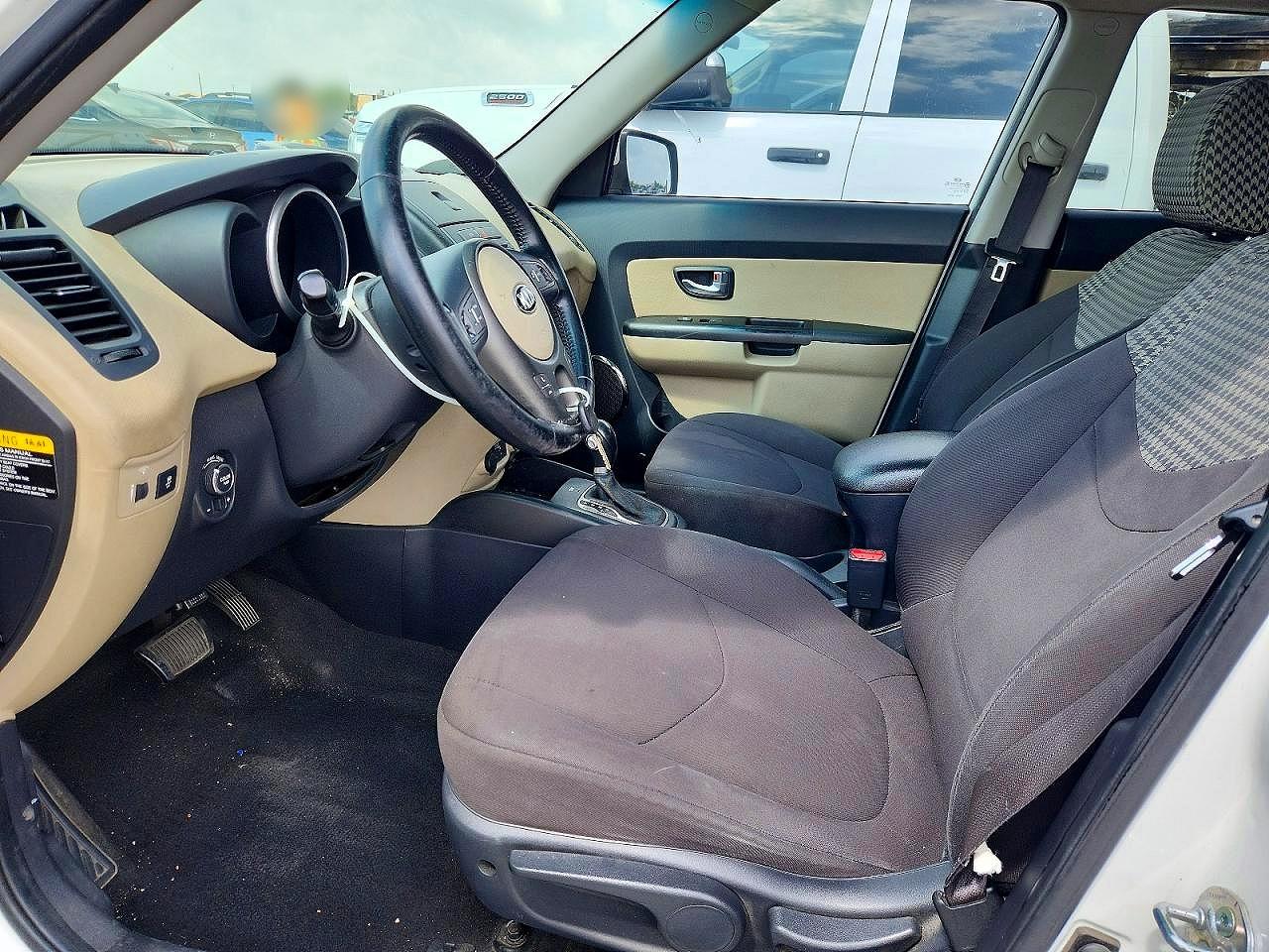2013 KIA SOUL photo 19