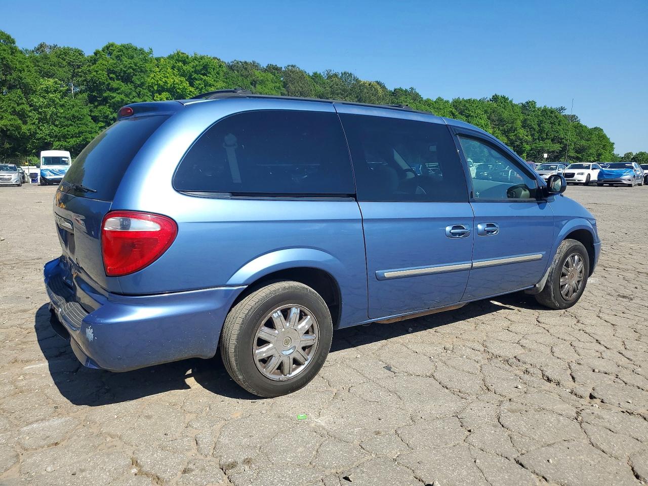 2007 CHRYSLER TOWN & COUNTRY TOURING photo 5