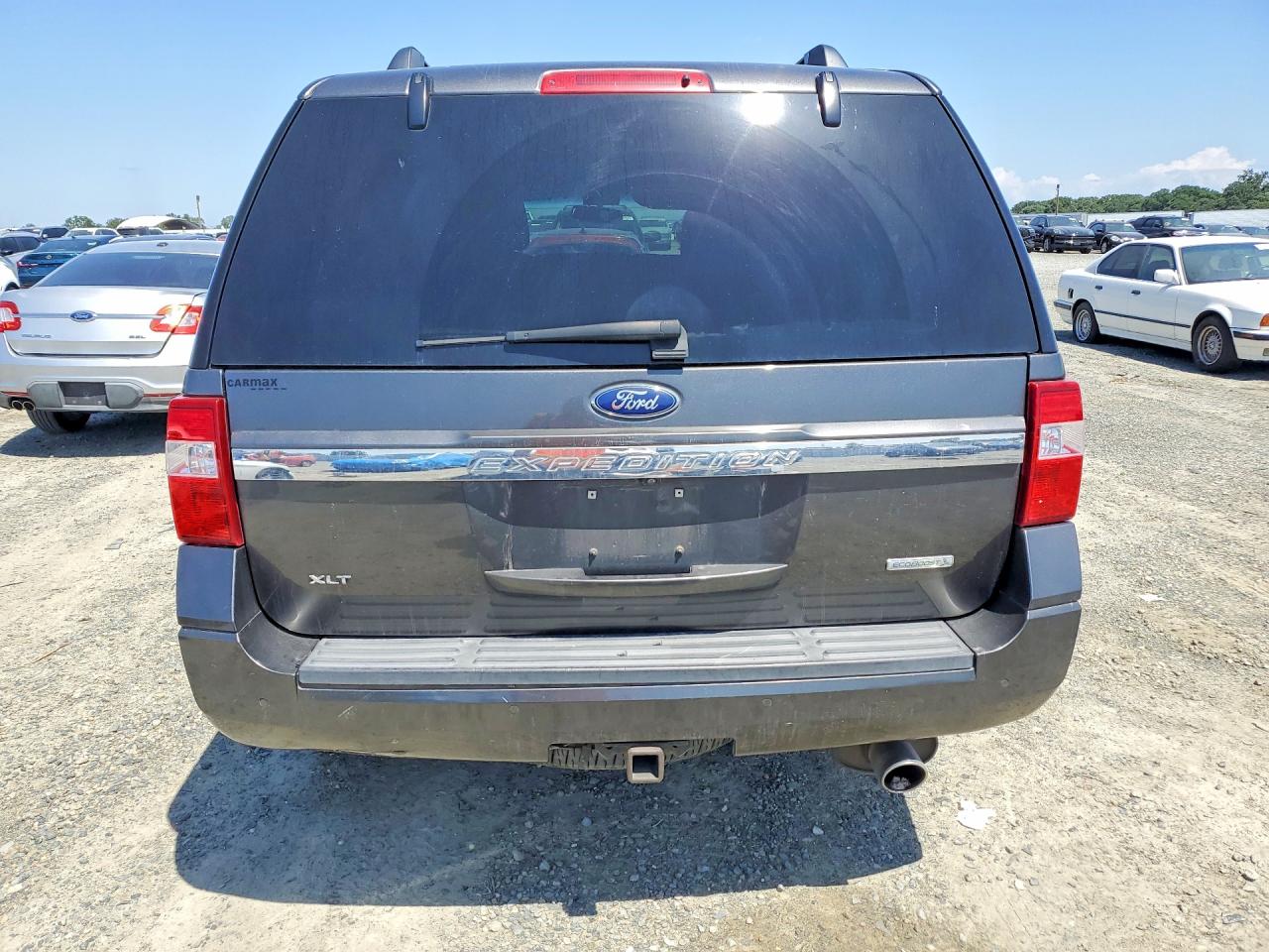 2017 FORD EXPEDITION XLT photo 16