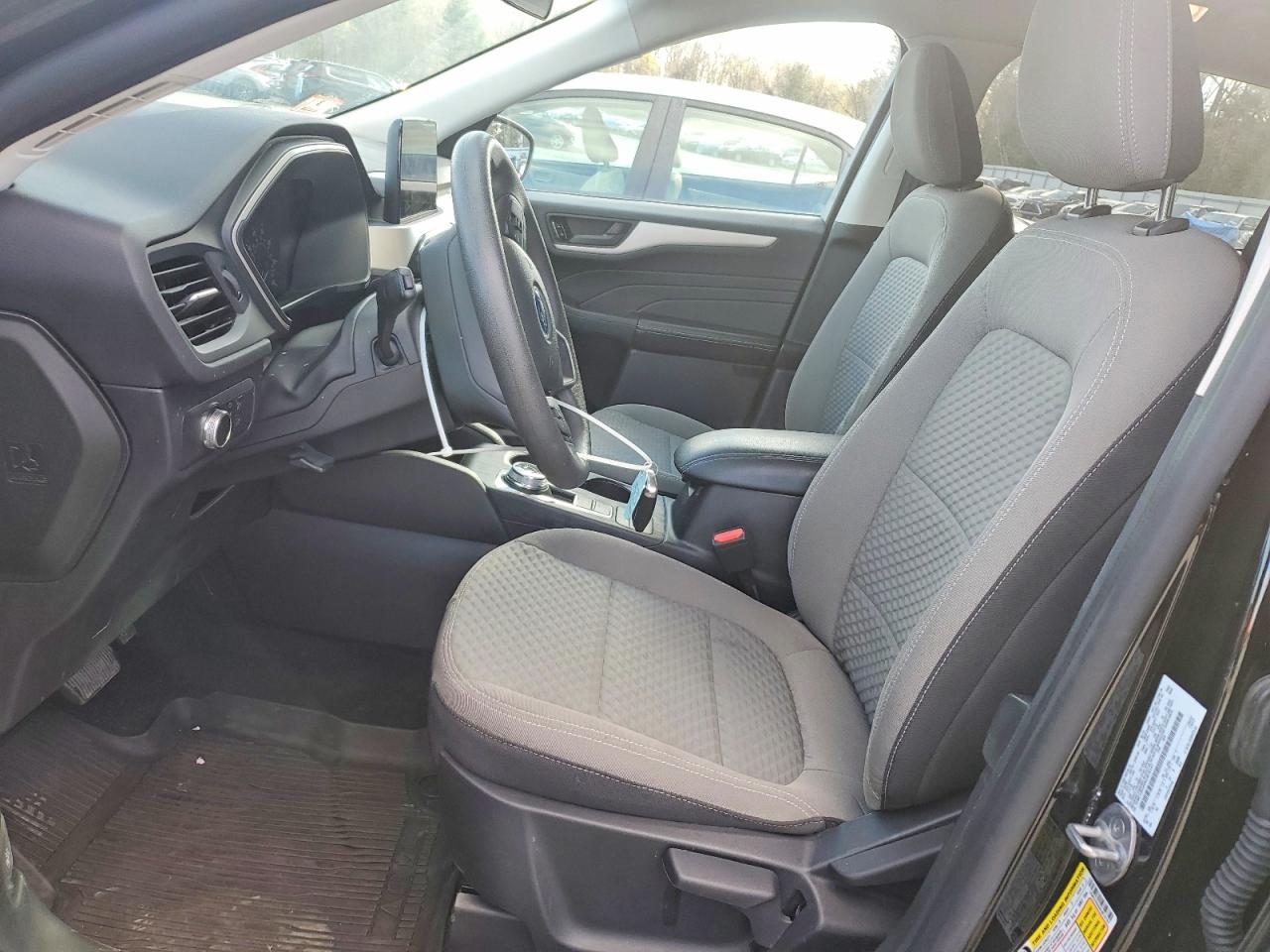 2022 FORD ESCAPE SE photo 13