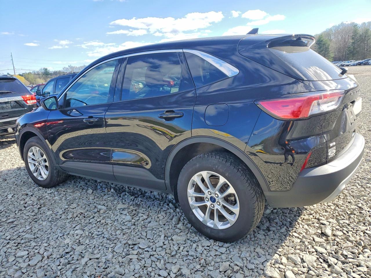 2022 FORD ESCAPE SE photo 3