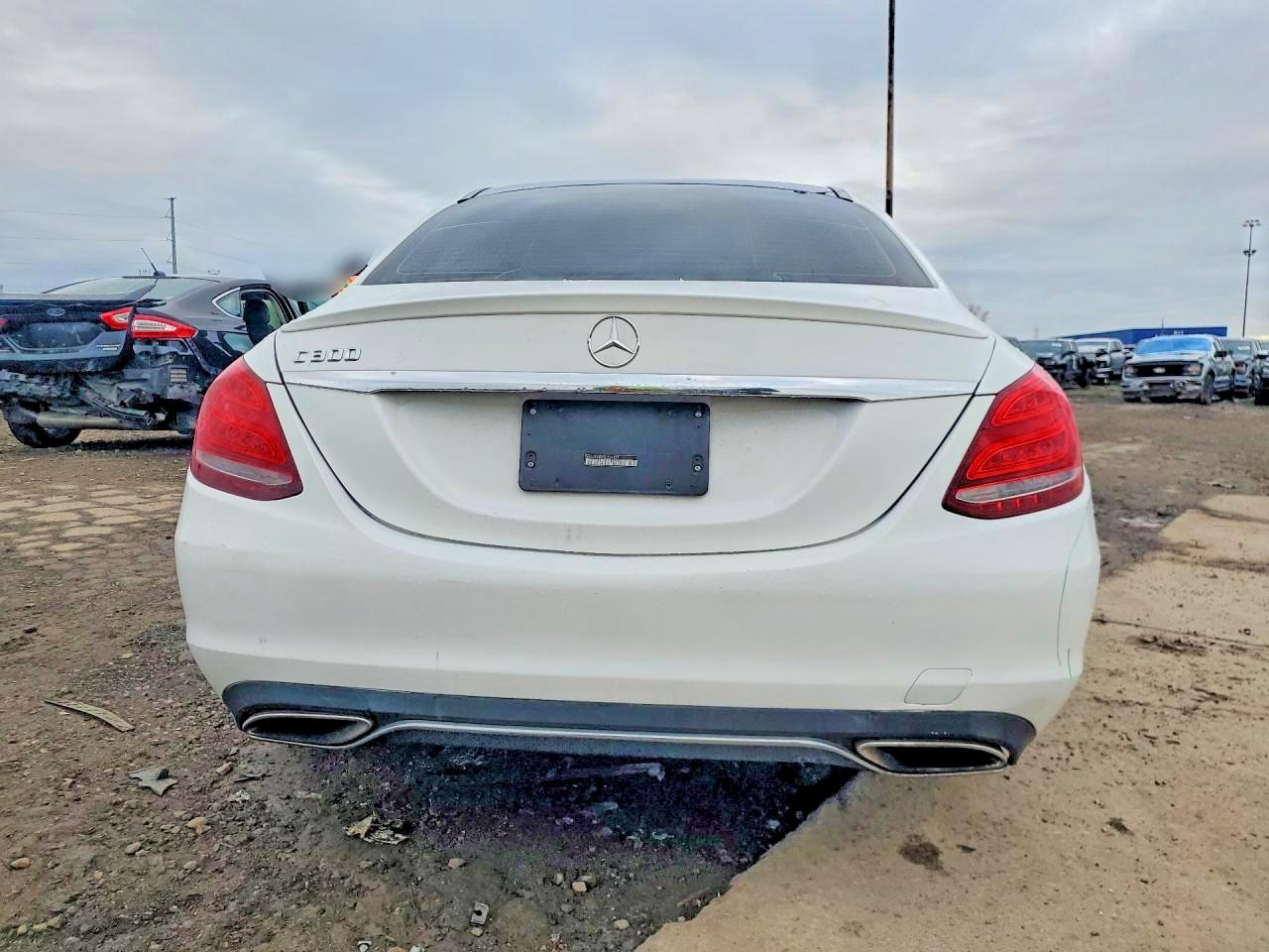 2015 MERCEDES-BENZ C 300 photo 6