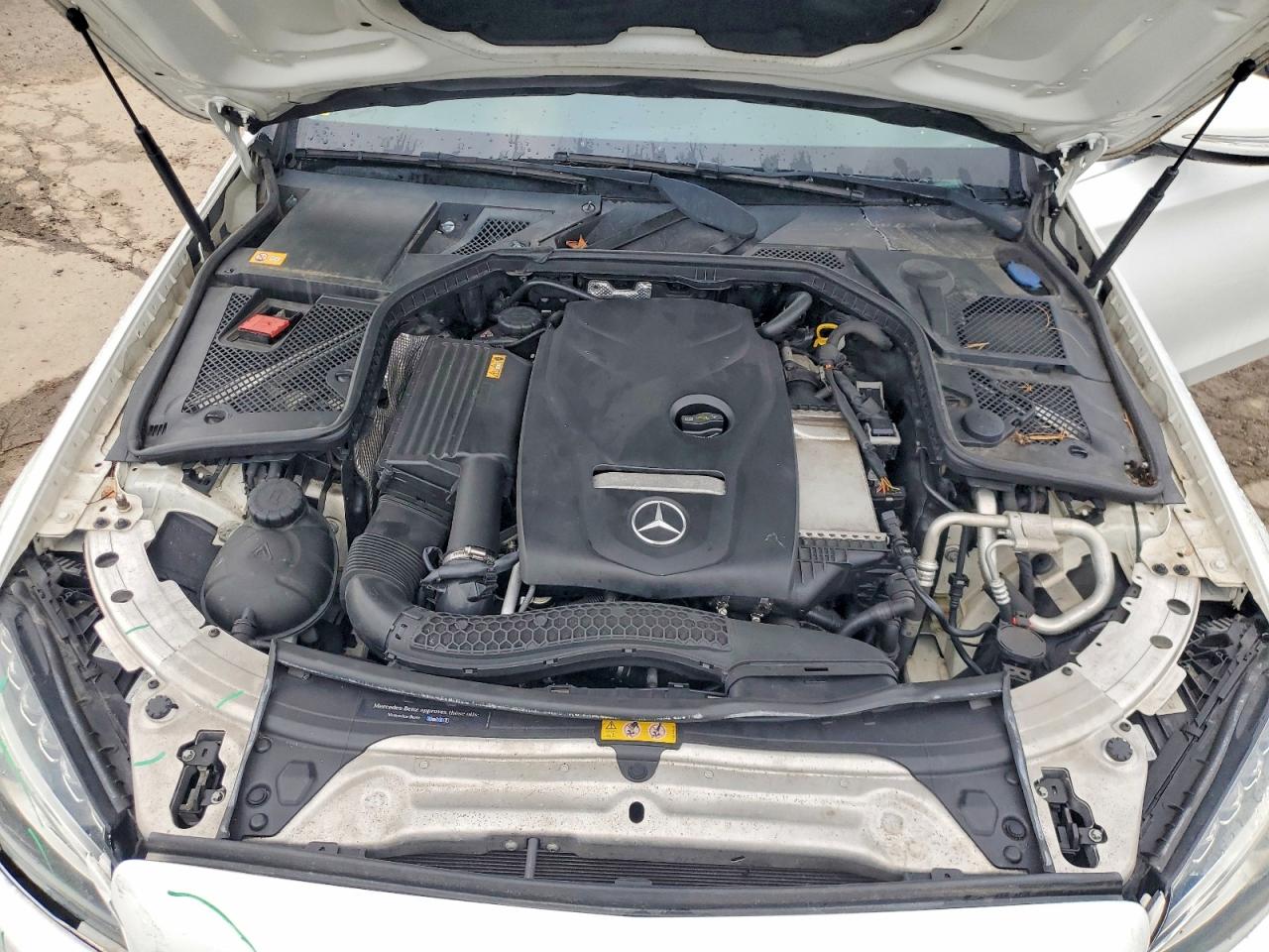 2015 MERCEDES-BENZ C 300 photo 11