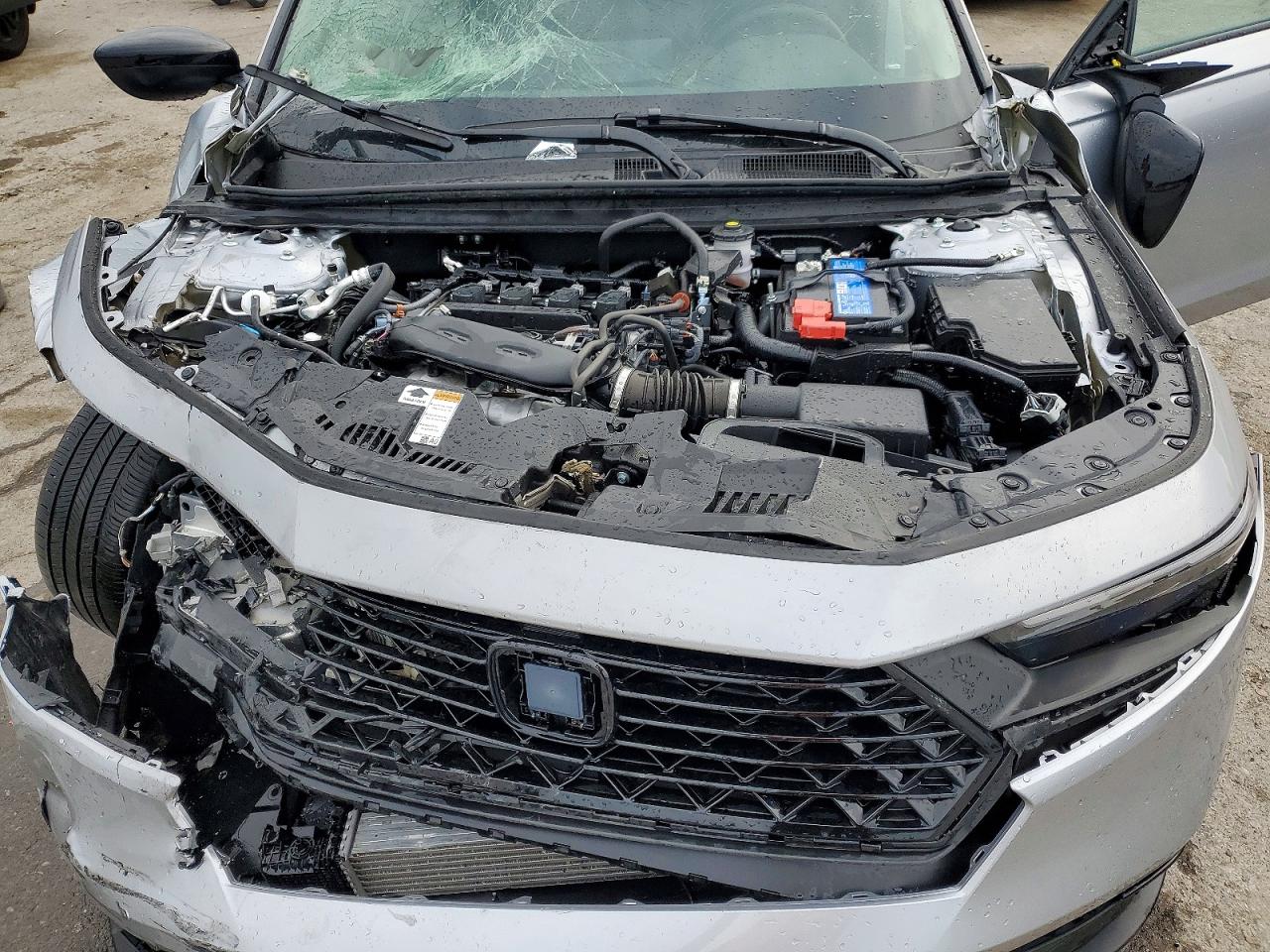 2025 HONDA ACCORD SE photo 31