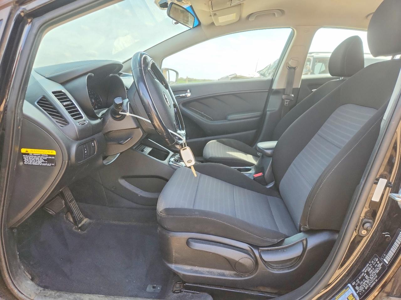 2018 KIA FORTE S photo 13