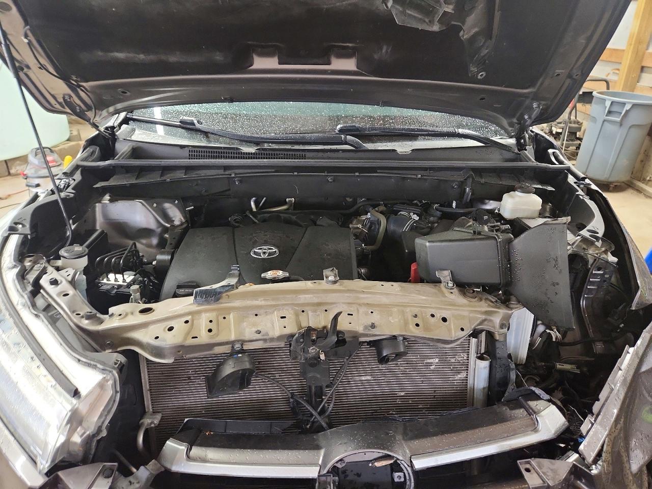 2019 TOYOTA HIGHLANDER XLE photo 34