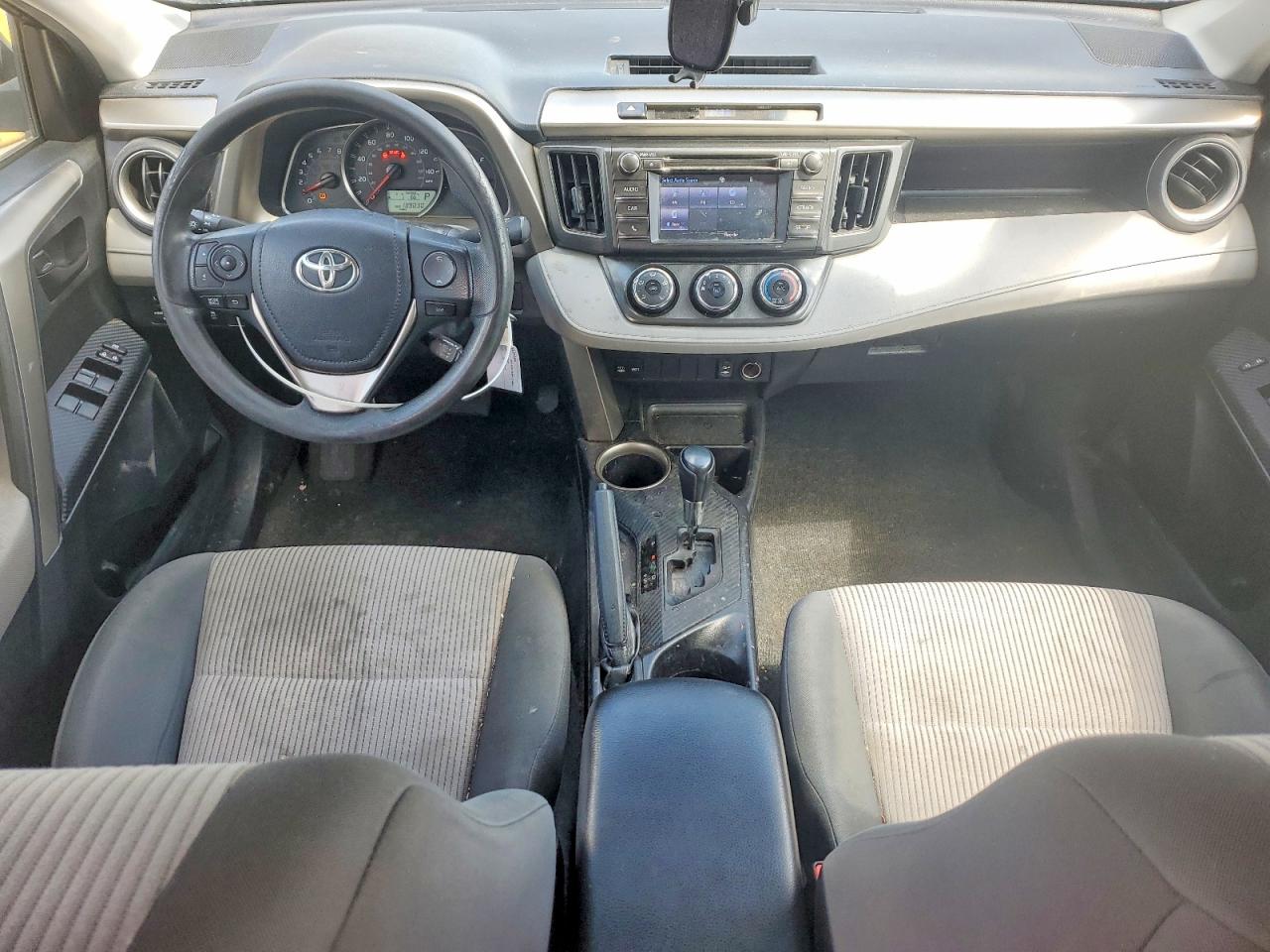 2014 TOYOTA RAV4 LE photo 22