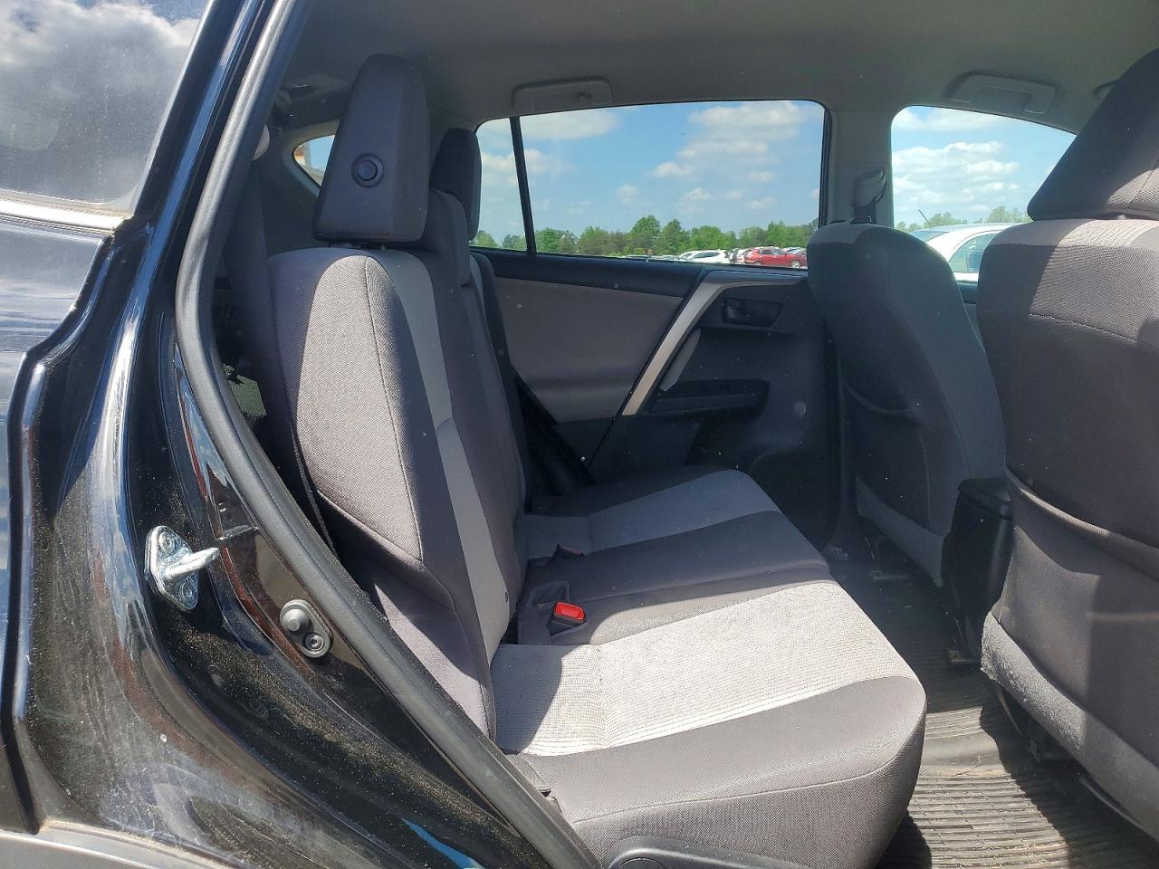 2014 TOYOTA RAV4 LE photo 31
