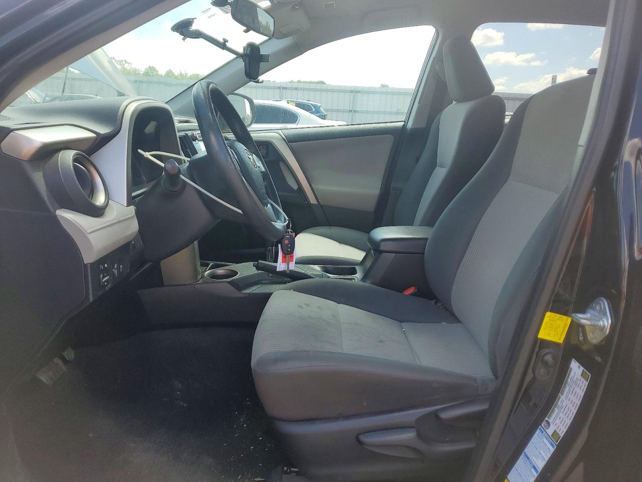 2014 TOYOTA RAV4 LE photo 19