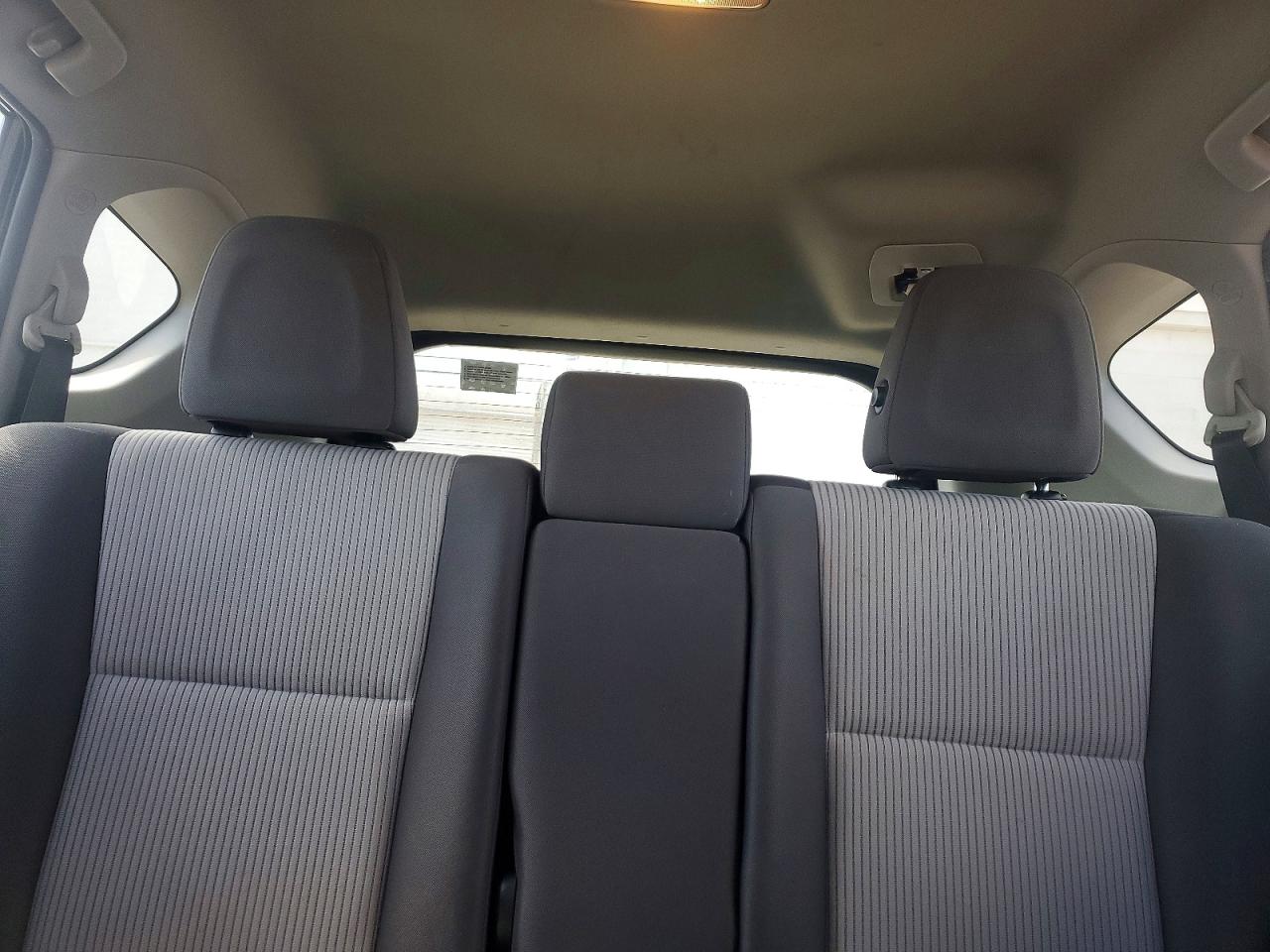 2014 TOYOTA RAV4 LE photo 28