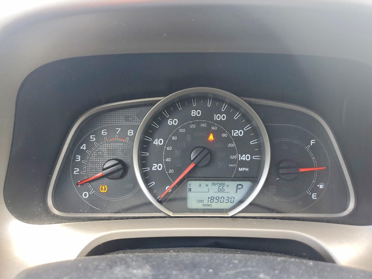 2014 TOYOTA RAV4 LE photo 25