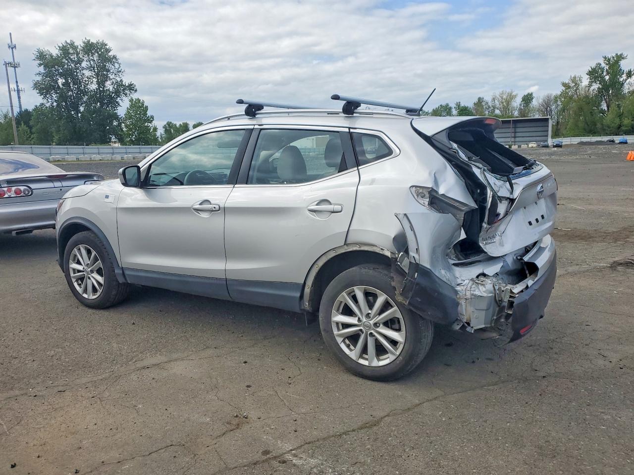 2018 NISSAN ROGUE SPORT SV photo 3